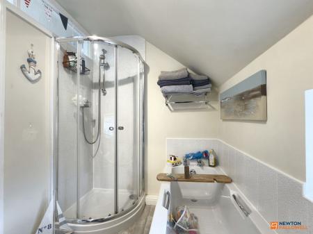 3 bedroom Semi-detached house for sale in Cademan Street, Whitwick, LE67
