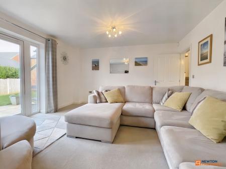 4 bedroom Detached house for sale in Nursery Close, Ravenstone, LE67