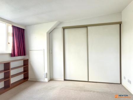 4 bedroom Detached house for sale in Meadow Lane, Coalville, LE67