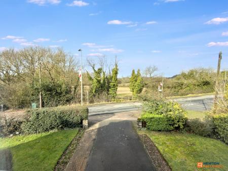4 bedroom Detached house for sale in Meadow Lane, Coalville, LE67