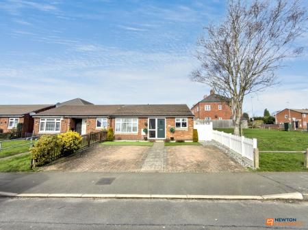 2 bedroom Semi-detached bungalow for sale in Church View, Ibstock, LE67