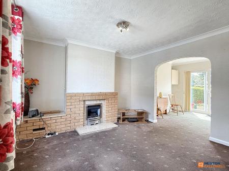 2 bedroom Terraced House for sale in London Road, Coalville, LE67