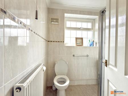 3 bedroom Semi-detached bungalow for sale in Peterfield Road, Whitwick, LE67
