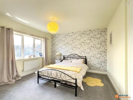 4 bedroom Detached house for sale in Buckingham Road, Coalville, LE67