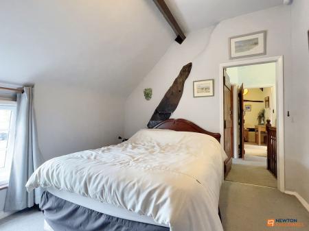 3 bedroom Semi-detached house for sale in Cross Green, Rothley, LE7