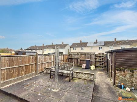 3 bedroom Terraced House for sale in Melrose Road, Thringstone, LE67