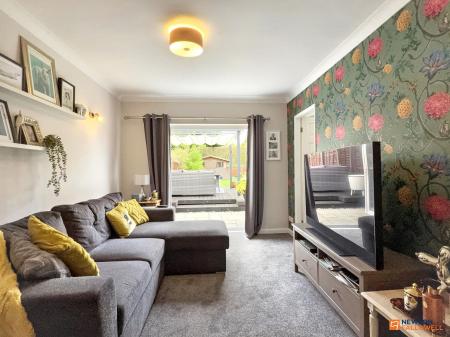 4 bedroom Semi-detached house for sale in Greenhill Road, Coalville, LE67