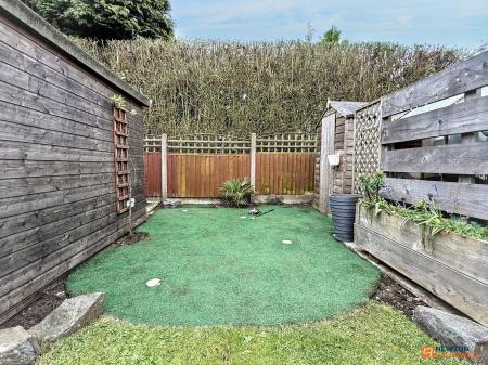 4 bedroom Semi-detached house for sale in Greenhill Road, Coalville, LE67