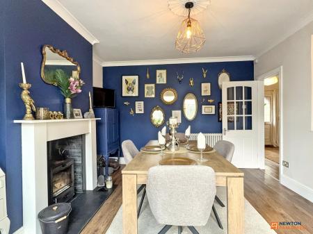 4 bedroom Semi-detached house for sale in Greenhill Road, Coalville, LE67