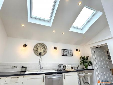4 bedroom Semi-detached house for sale in Greenhill Road, Coalville, LE67