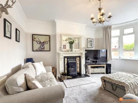 4 bedroom Semi-detached house for sale in Greenhill Road, Coalville, LE67