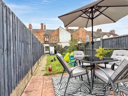 2 bedroom Terraced House for sale in Fairfield Road, Hugglescote, LE67