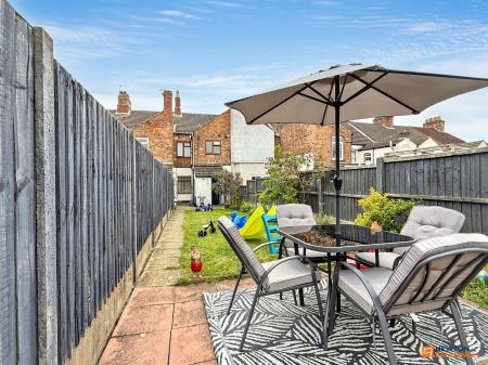 2 bedroom Terraced House for sale in Fairfield Road, Hugglescote, LE67