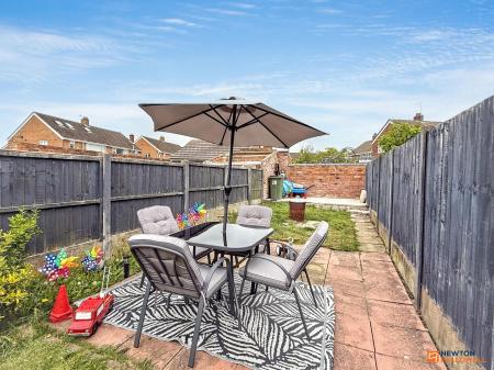 2 bedroom Terraced House for sale in Fairfield Road, Hugglescote, LE67