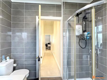2 bedroom Terraced House for sale in Fairfield Road, Hugglescote, LE67