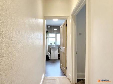 2 bedroom Terraced House for sale in Fairfield Road, Hugglescote, LE67