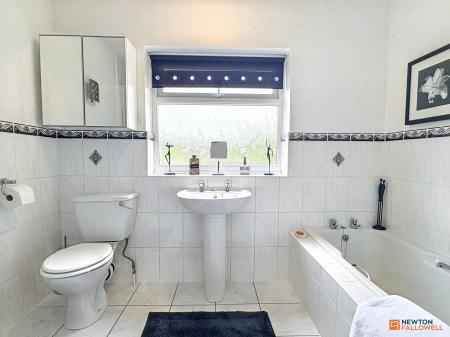 4 bedroom Detached house for sale in North Street, Whitwick, LE67