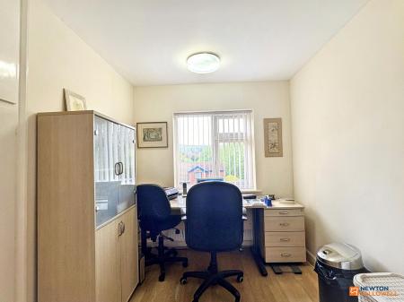 4 bedroom Detached house for sale in North Street, Whitwick, LE67