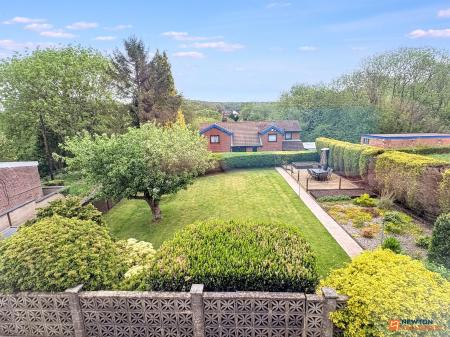 4 bedroom Detached house for sale in North Street, Whitwick, LE67