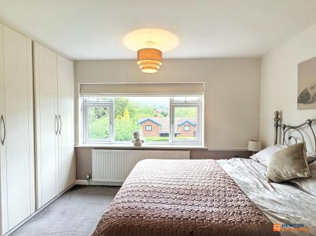 4 bedroom Detached house for sale in North Street, Whitwick, LE67