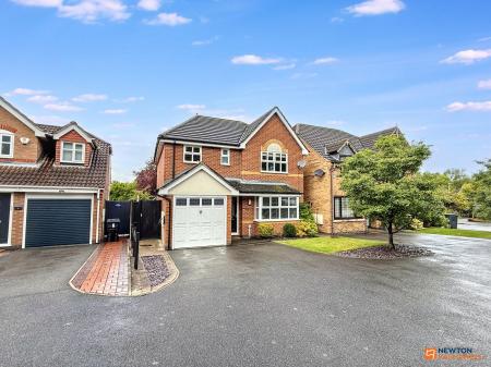 4 bedroom Detached house for sale in Merganser Way, Coalville, LE67