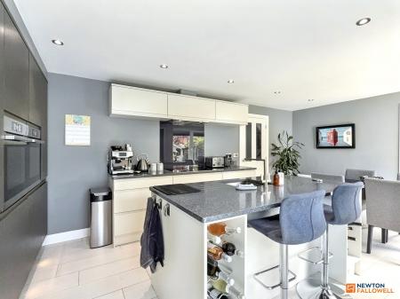 4 bedroom Detached house for sale in Merganser Way, Coalville, LE67