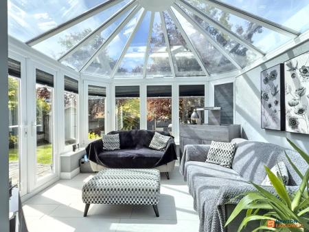 4 bedroom Detached house for sale in Merganser Way, Coalville, LE67
