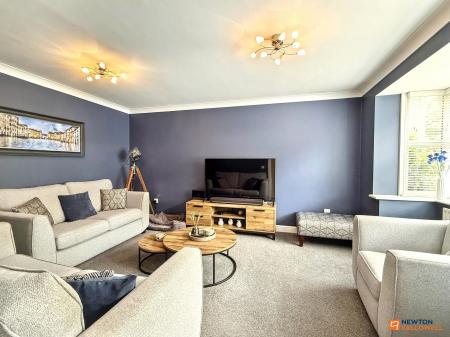 4 bedroom Detached house for sale in Merganser Way, Coalville, LE67