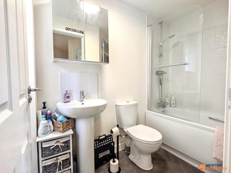 3 bedroom Semi-detached house for sale in Palmer Close, Coalville, LE67