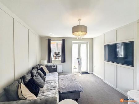 3 bedroom Semi-detached house for sale in Palmer Close, Coalville, LE67