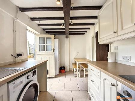 2 bedroom Terraced House for sale in Brooks Lane, Whitwick, LE67