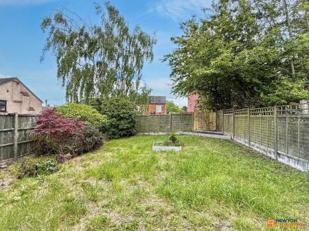 2 bedroom Terraced House for sale in Brooks Lane, Whitwick, LE67