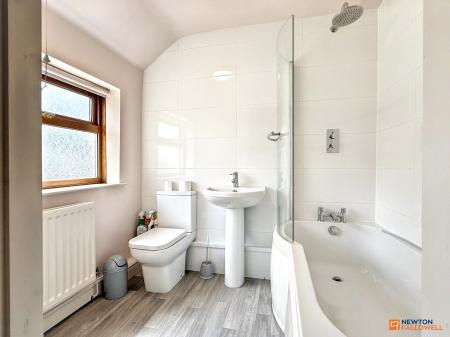 2 bedroom Terraced House for sale in Brooks Lane, Whitwick, LE67