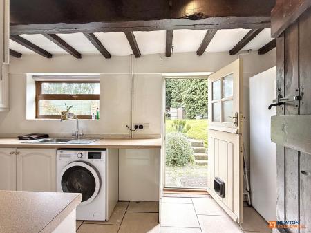 2 bedroom Terraced House for sale in Brooks Lane, Whitwick, LE67