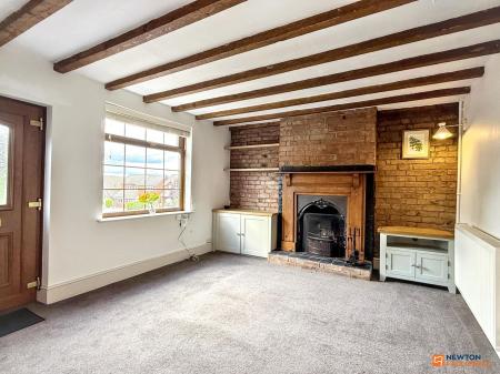 2 bedroom Terraced House for sale in Brooks Lane, Whitwick, LE67