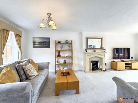 4 bedroom Detached house for sale in Balmoral Road, Coalville, LE67