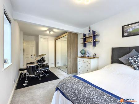 4 bedroom Detached house for sale in Balmoral Road, Coalville, LE67