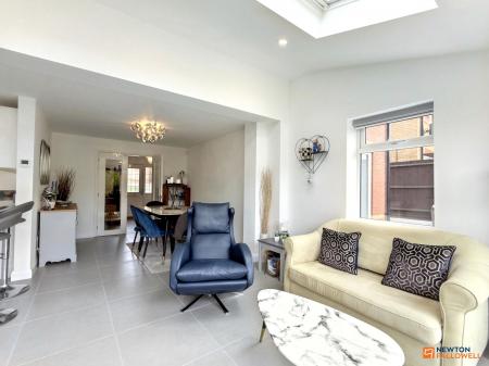 4 bedroom Detached house for sale in Balmoral Road, Coalville, LE67