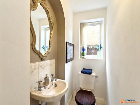 4 bedroom Detached house for sale in Balmoral Road, Coalville, LE67