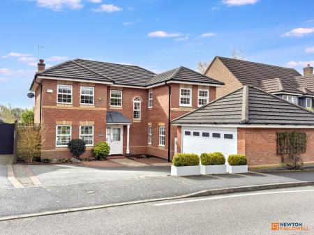 4 bedroom Detached house for sale in Balmoral Road, Coalville, LE67