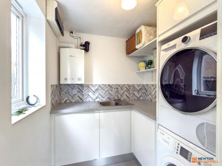 4 bedroom Detached house for sale in Balmoral Road, Coalville, LE67