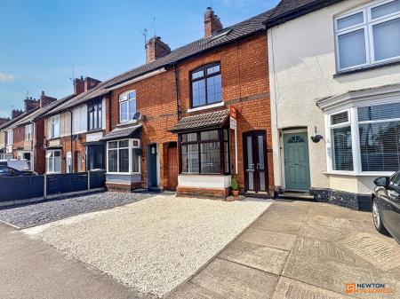 2 bedroom Terraced House for sale in Forest Road, Coalville, LE67