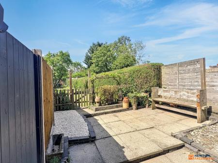 2 bedroom Terraced House for sale in Forest Road, Coalville, LE67