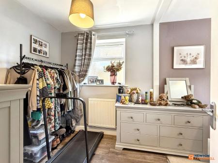 4 bedroom Detached house for sale in Dauphine Close, Coalville, LE67