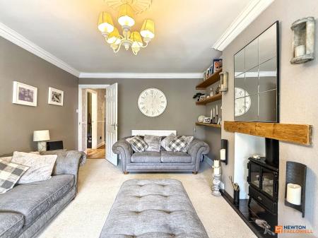 4 bedroom Detached house for sale in Dauphine Close, Coalville, LE67