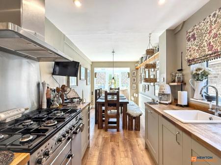 4 bedroom Detached house for sale in Dauphine Close, Coalville, LE67
