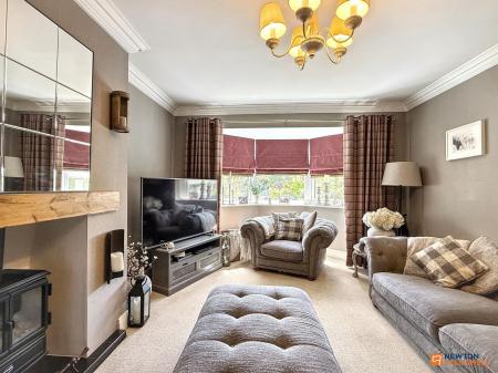 4 bedroom Detached house for sale in Dauphine Close, Coalville, LE67