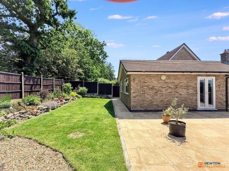 2 bedroom Detached bungalow for sale in Castle Rock Drive, Coalville, LE67