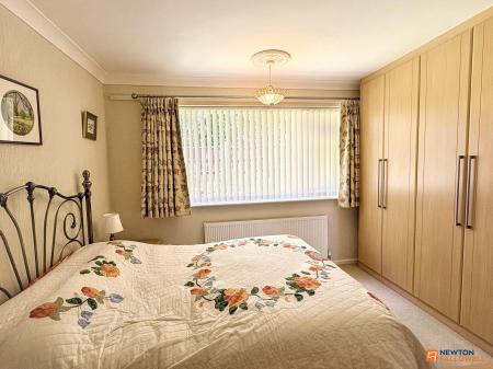 2 bedroom Detached bungalow for sale in Castle Rock Drive, Coalville, LE67