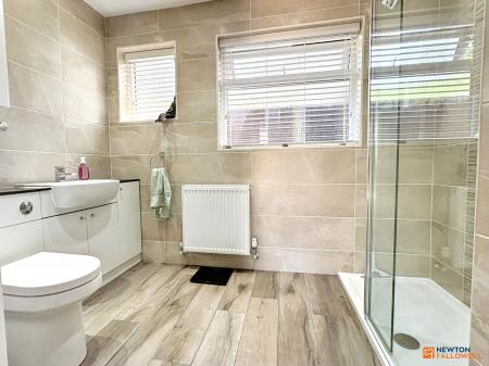 2 bedroom Detached bungalow for sale in Castle Rock Drive, Coalville, LE67